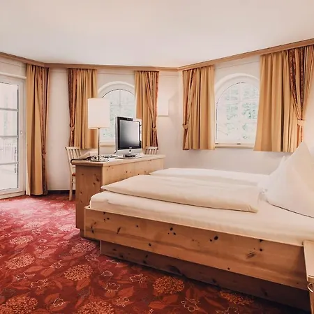 Hotel Auhof Kappl 4*