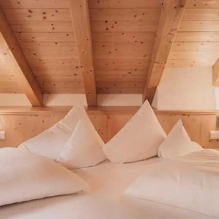 Auhof Hotel 4*