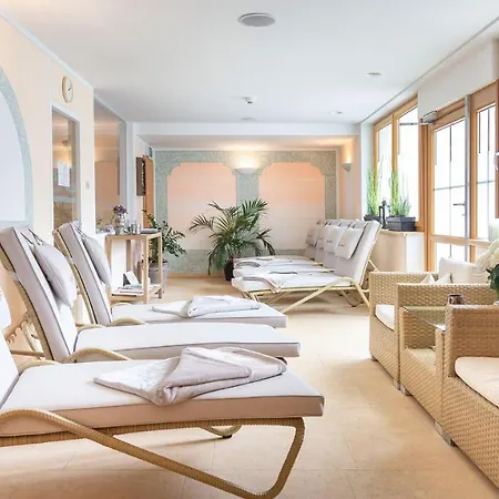 Hotel Auhof Kappl 4*