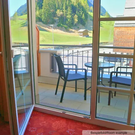 Auhof 4*