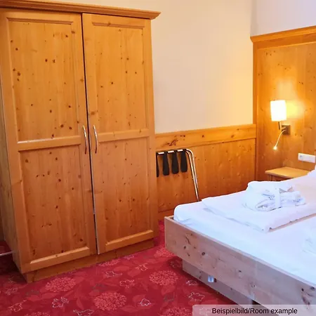 Auhof 4*