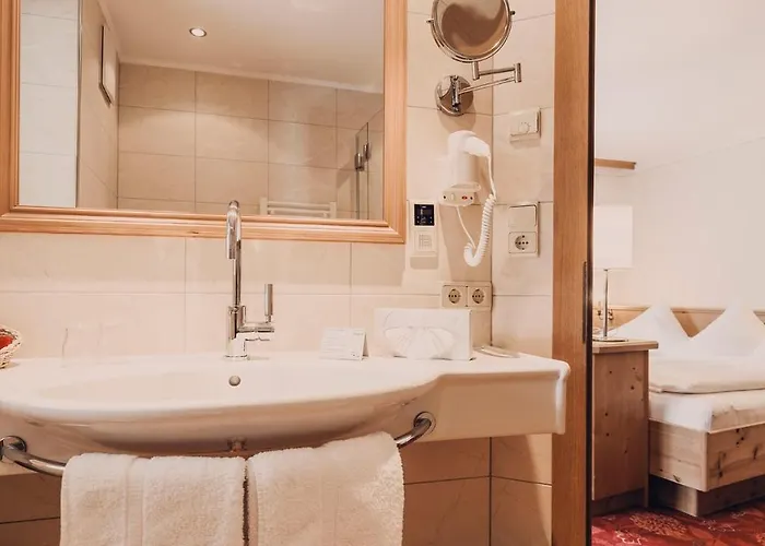 Auhof 4* カップル