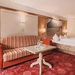 Hotel Auhof 4*